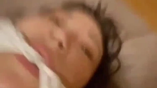 与娇小金发妹的密宗乐趣