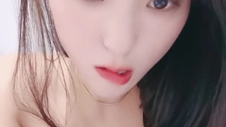 驾校气质漂亮的美女少妇学员和身体强壮教练高级酒店偷情啪啪,在桌子上扛着大腿干的嗷嗷叫,又抱起来操.会玩!