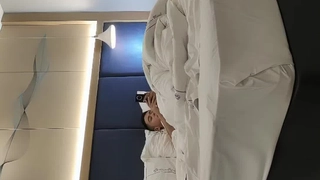 东北夫妻大白天的在家里玩69啪啪啪完美露脸